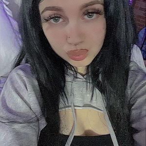 Meet your Posher, Jade